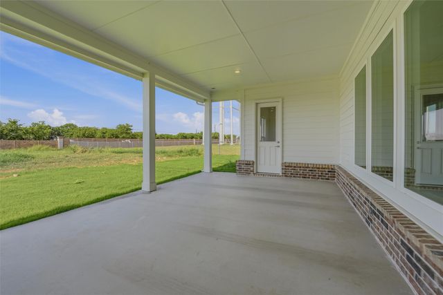 12213 Crystal Drive, Krum, TX 76249