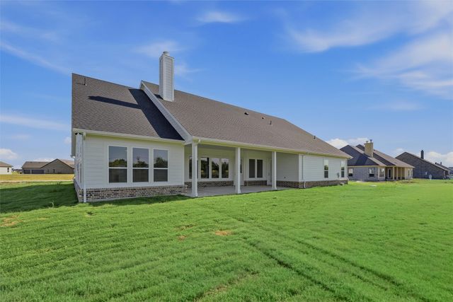 12213 Crystal Drive, Krum, TX 76249