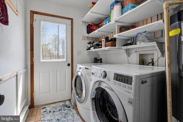 205 MONUMENT RD, Locust Grove, VA 22508