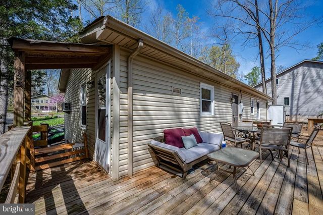 205 MONUMENT RD, Locust Grove, VA 22508