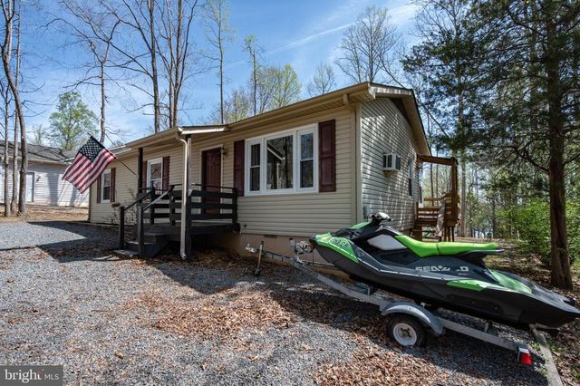 205 MONUMENT RD, Locust Grove, VA 22508