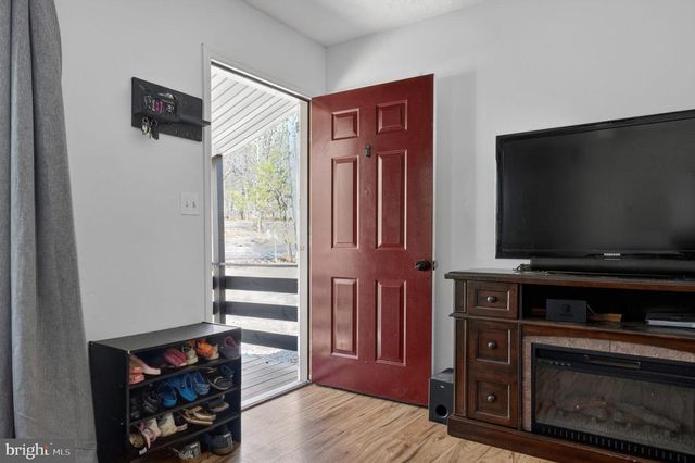 205 MONUMENT RD, Locust Grove, VA 22508