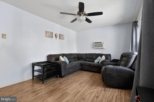 205 MONUMENT RD, Locust Grove, VA 22508