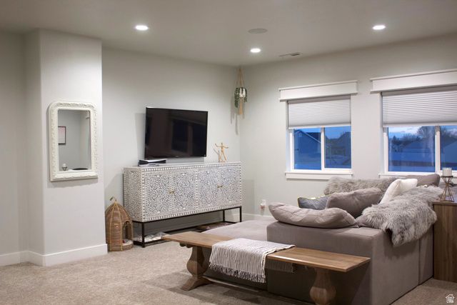 2091 N 3430 W, Clinton, UT 84015