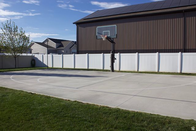 2091 N 3430 W, Clinton, UT 84015