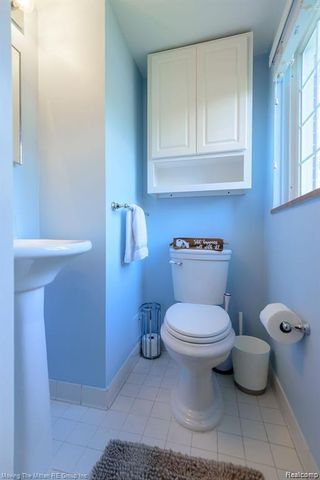 487 N Eton Street B5, Birmingham, MI 48009