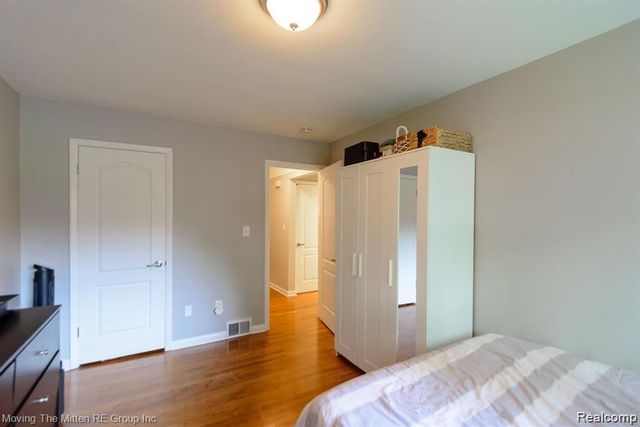 487 N Eton Street B5, Birmingham, MI 48009