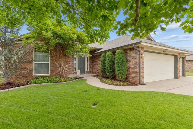 8817 NW 71st Street, Oklahoma City, OK 73132