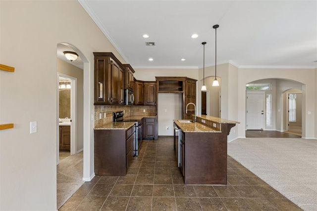 8817 NW 71st Street, Oklahoma City, OK 73132