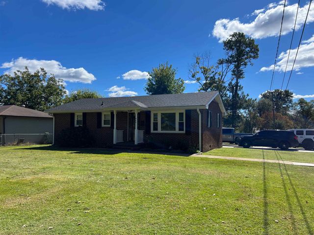 964 Iron Ore Rd, Spartanburg, SC 29303