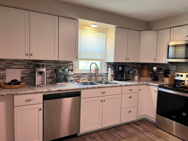 964 Iron Ore Rd, Spartanburg, SC 29303