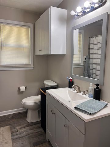 964 Iron Ore Rd, Spartanburg, SC 29303