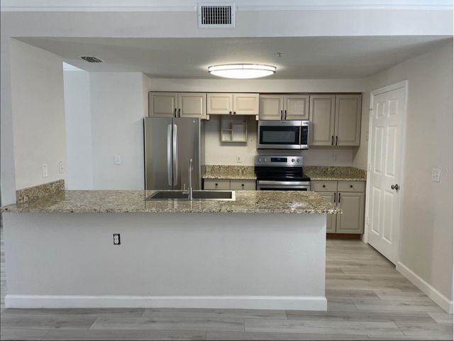 6673 TIME SQUARE AVENUE 102, Orlando, FL 32835