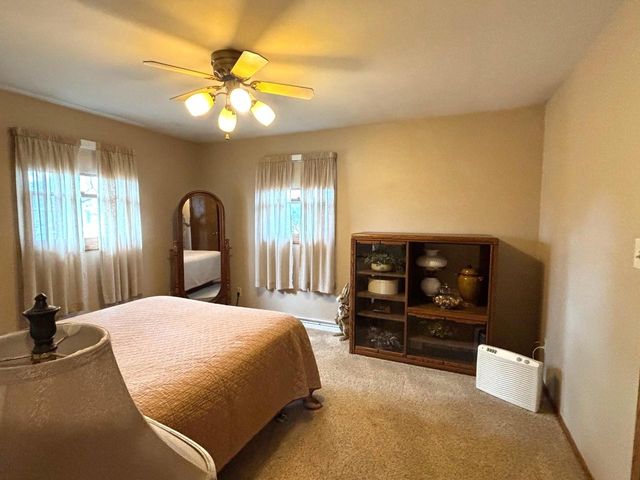 1931 N SUMMIT STREET, Appleton, WI 54914