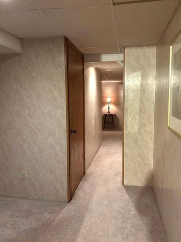 1931 N SUMMIT STREET, Appleton, WI 54914