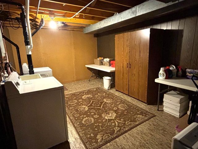 1931 N SUMMIT STREET, Appleton, WI 54914