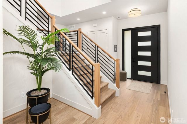 13121 NE 104th Street, Kirkland, WA 98033