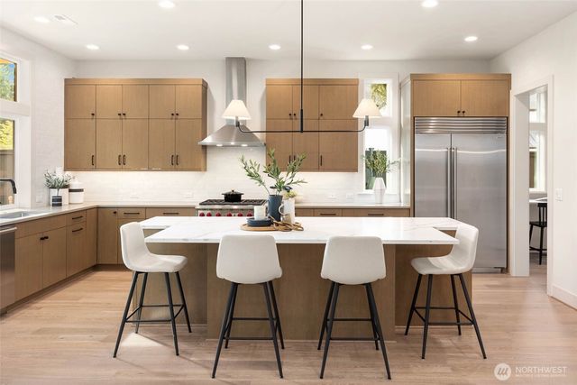 13121 NE 104th Street, Kirkland, WA 98033