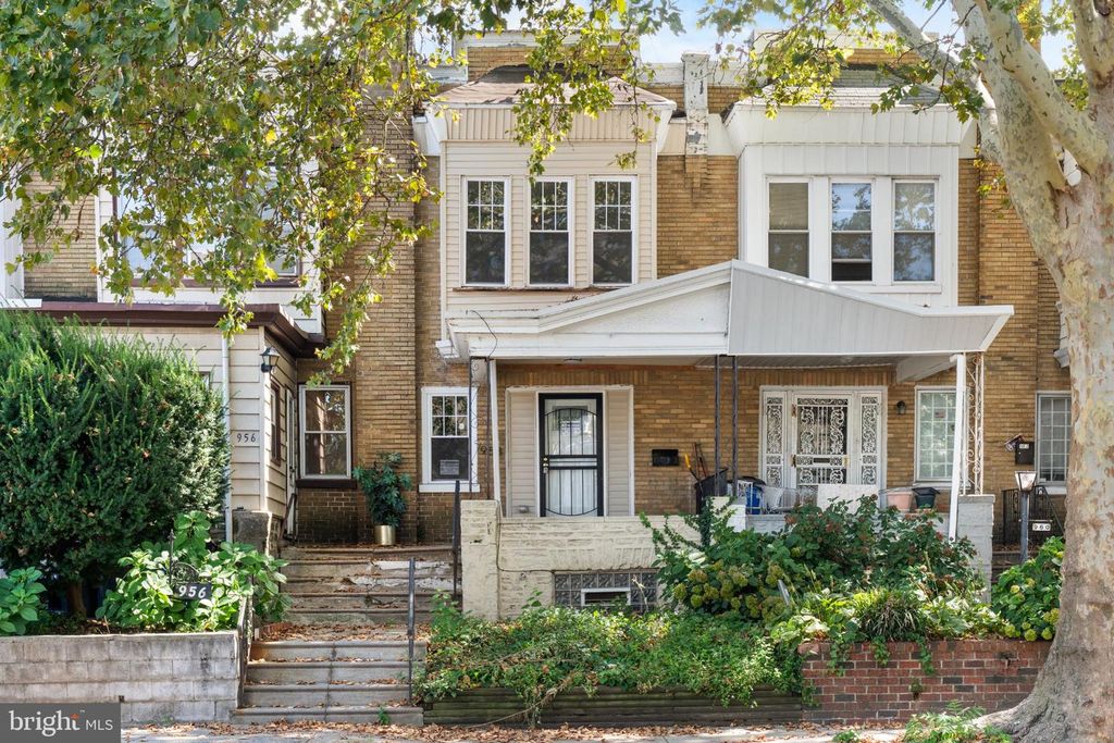 958 WAGNER AVE, Philadelphia, PA 19141