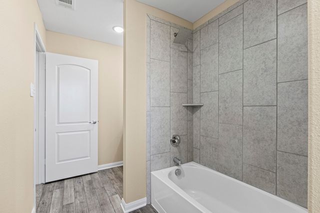 1516 Kinglet Street, Desoto, TX 75115