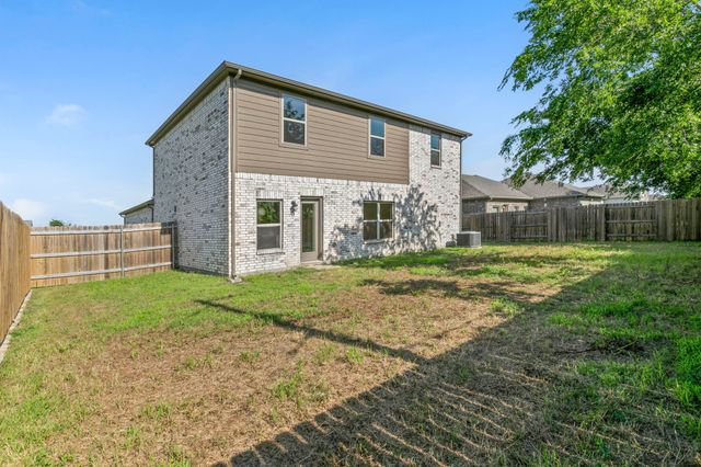 1516 Kinglet Street, Desoto, TX 75115