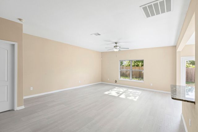 1516 Kinglet Street, Desoto, TX 75115