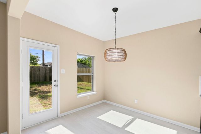 1516 Kinglet Street, Desoto, TX 75115
