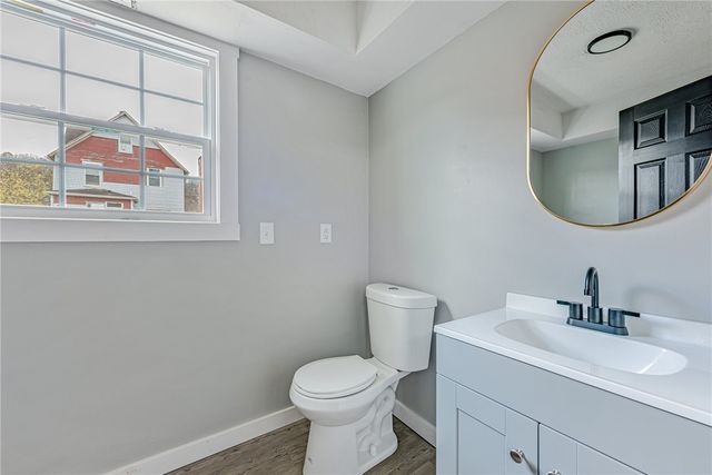 1112 Stieren Ave, Brackenridge, PA 15014