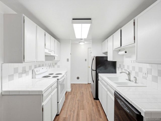 701 N Pearl Street 103, Denver, CO 80203