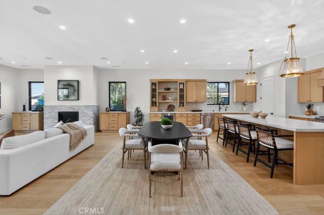 2587 Willo Lane, Costa Mesa, CA 92627