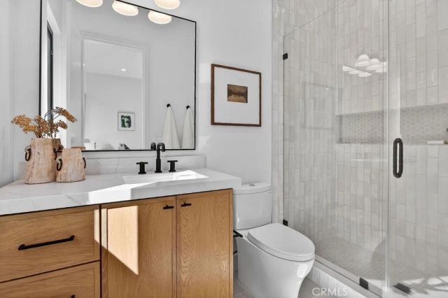 2587 Willo Lane, Costa Mesa, CA 92627