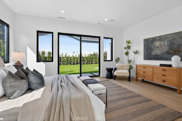 2587 Willo Lane, Costa Mesa, CA 92627