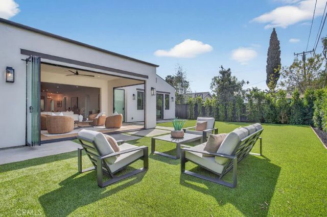 2587 Willo Lane, Costa Mesa, CA 92627