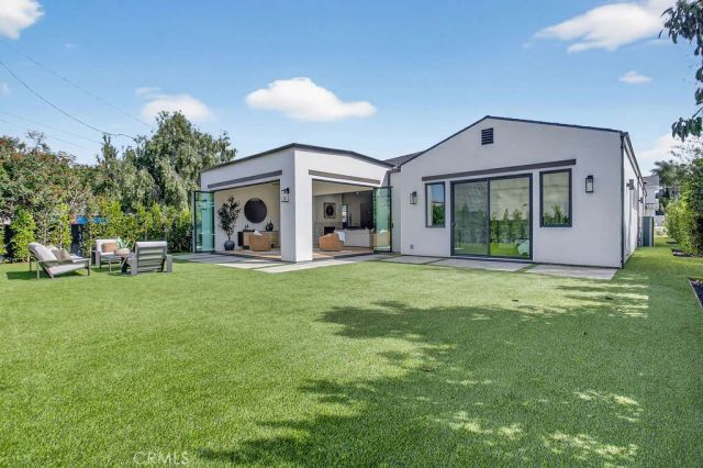 2587 Willo Lane, Costa Mesa, CA 92627