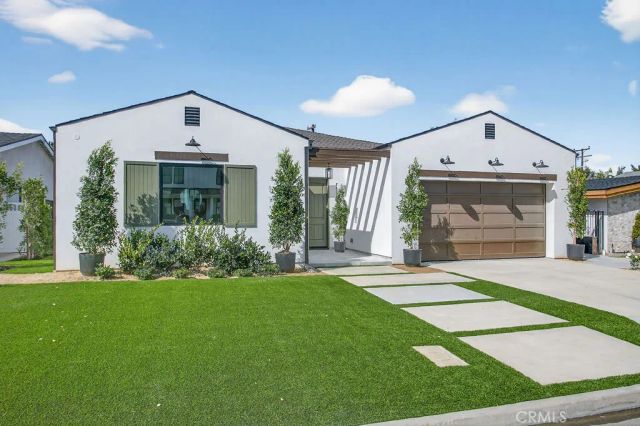 2587 Willo Lane, Costa Mesa, CA 92627