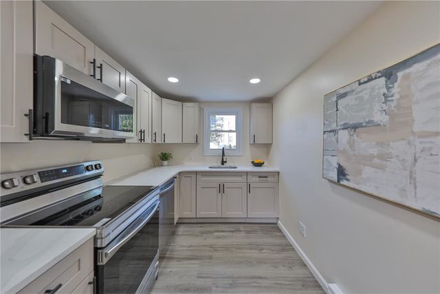 1113 East Emmaus Avenue, Allentown City, PA 18103