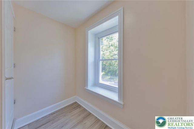 1113 East Emmaus Avenue, Allentown City, PA 18103