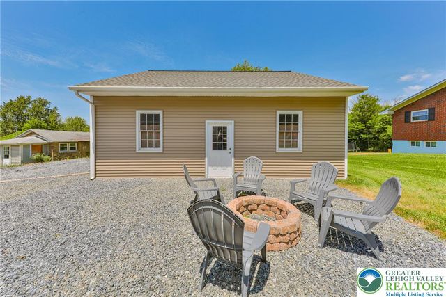 1113 East Emmaus Avenue, Allentown City, PA 18103
