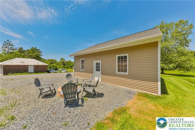 1113 East Emmaus Avenue, Allentown City, PA 18103