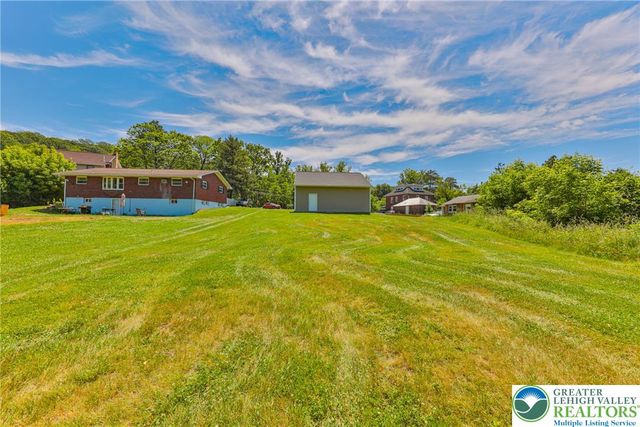1113 East Emmaus Avenue, Allentown City, PA 18103