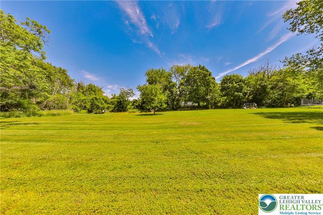 1113 East Emmaus Avenue, Allentown City, PA 18103