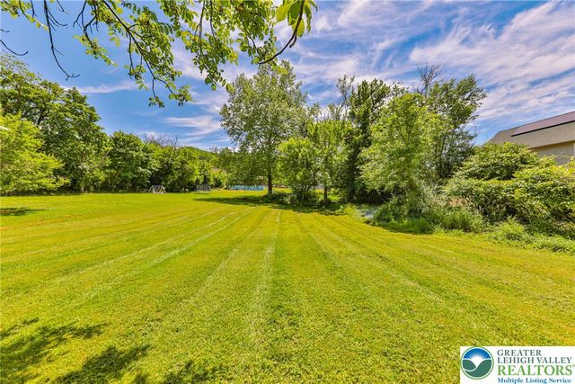 1113 East Emmaus Avenue, Allentown City, PA 18103