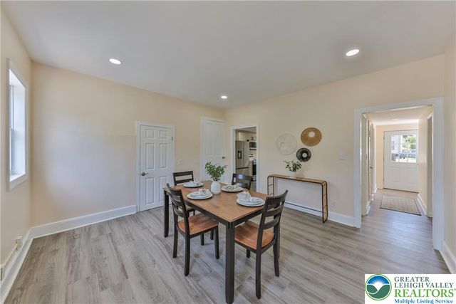 1113 East Emmaus Avenue, Allentown City, PA 18103