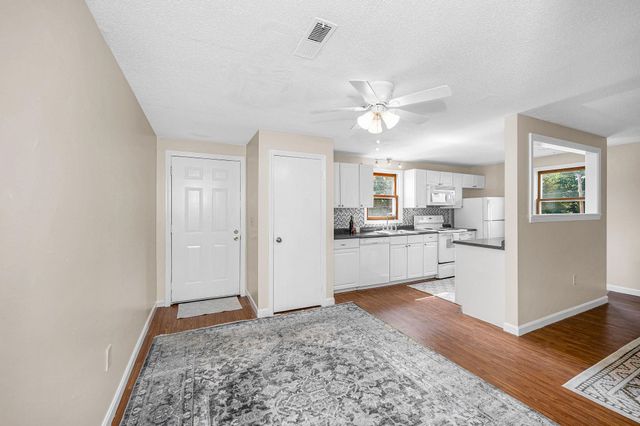 614 Elmwood Drive, Hudson, NH 03051