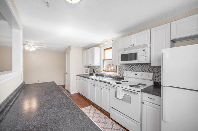 614 Elmwood Drive, Hudson, NH 03051