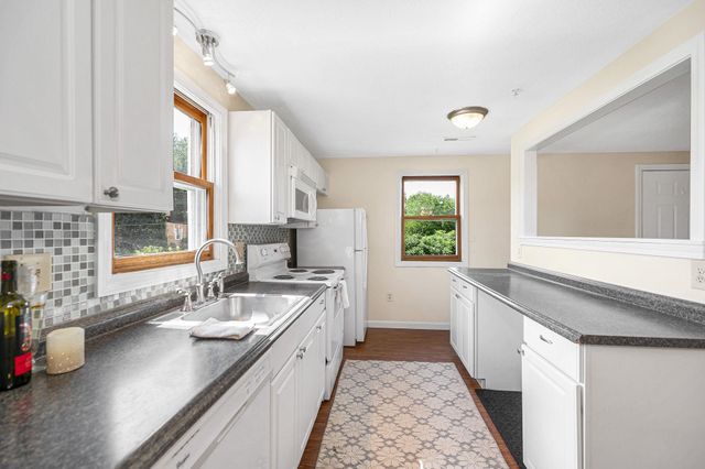 614 Elmwood Drive, Hudson, NH 03051