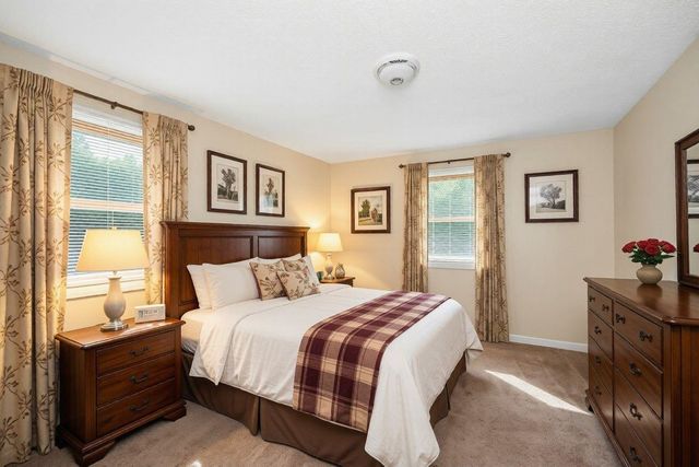 614 Elmwood Drive, Hudson, NH 03051