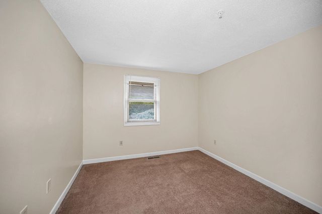 614 Elmwood Drive, Hudson, NH 03051