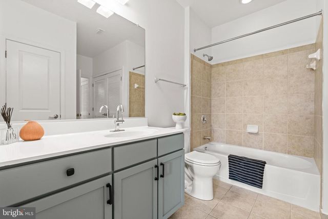 1391 PENNSYLVANIA AVE SE #408, Washington, DC 20003