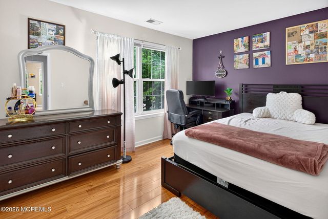 422 Aynsley Court, Morganville, NJ 07751